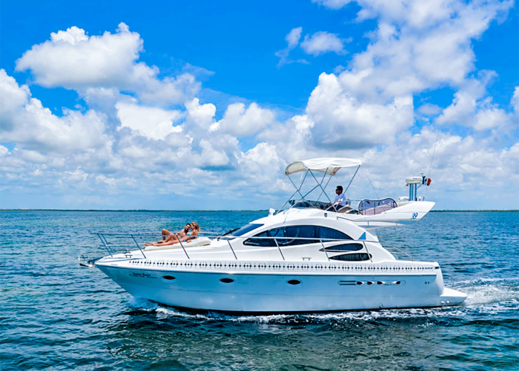 Private Yacht Tour