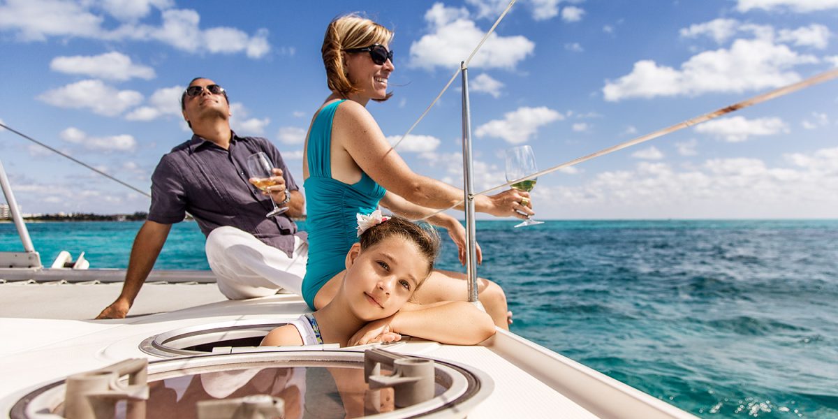 Isla Mujeres Private Catamaran hero img